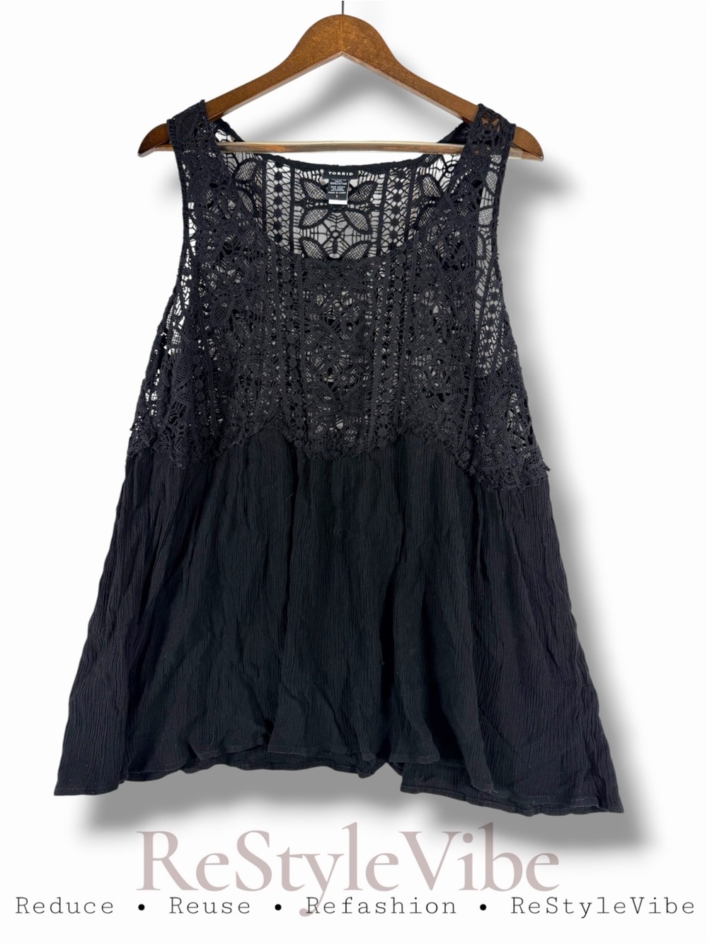 TORRID Women’s Size 1 1X 14-16 Top Tank Sleeveless Blouse Lace Boho Style Black